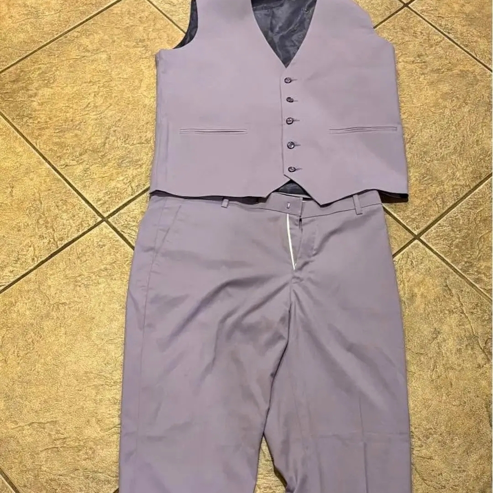 Men's Lavender Suit Vest and Pants Set